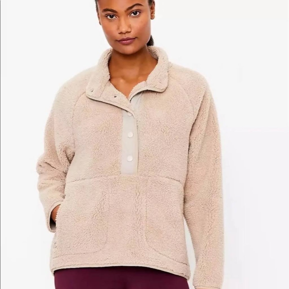 Lou & Grey Cozy Up Sherpa Jacket in Light Taupe